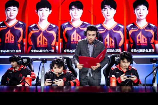 红魔11S Pro系列让PC游戏随时随地畅玩